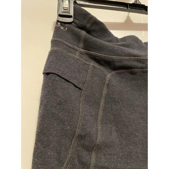 FILA Sport Women’s Size Small Dark Leggings - Picture 6 of 6